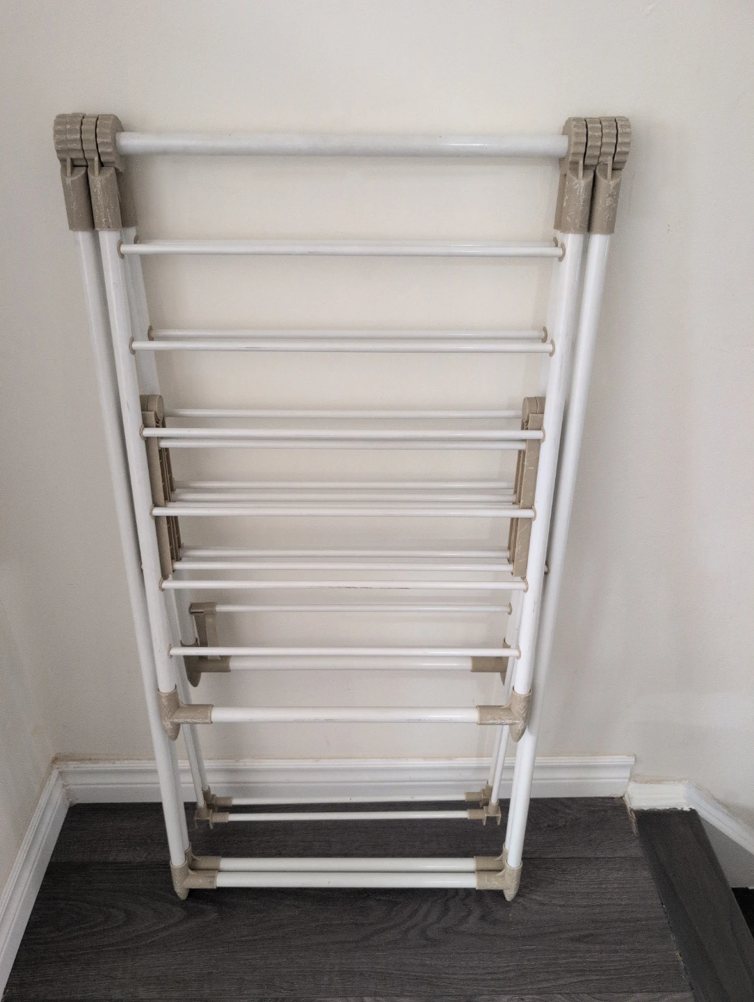 Cream Drying Rack