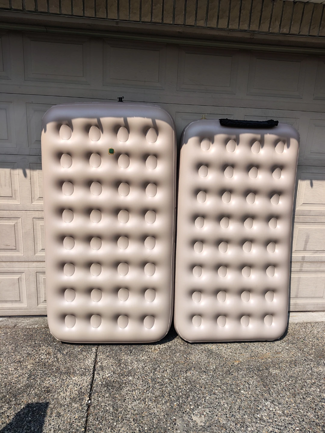 Camping Air Mattresses Roll Up & Large - photo 2