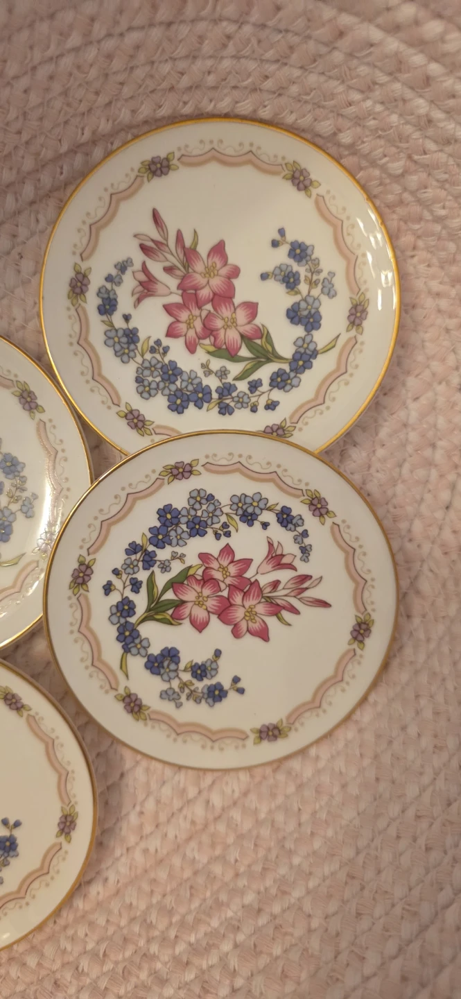 Coalport Bone China Side Plates (Set of 4)