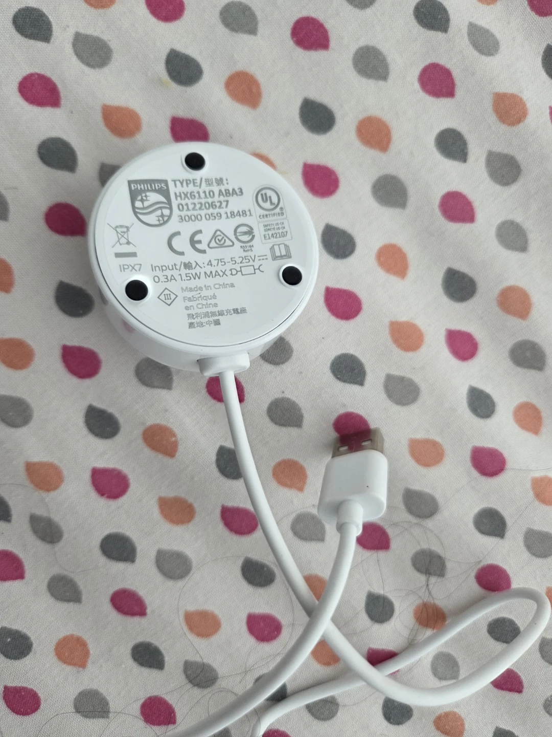 Philips HX6110 ABA3 Charging Puck and Cable - photo 3