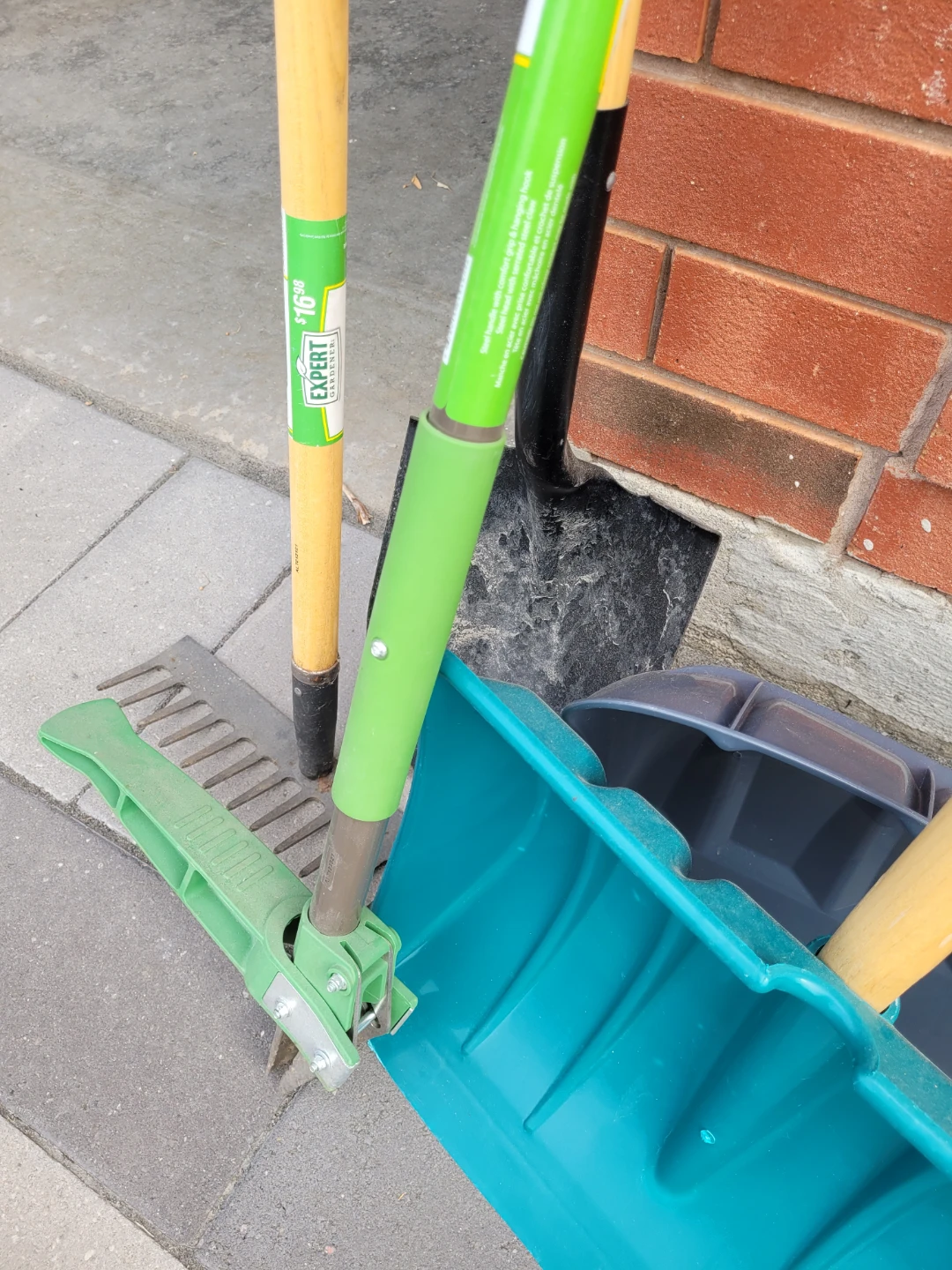 Anvil & Yardworks Snow Shovels - photo 5