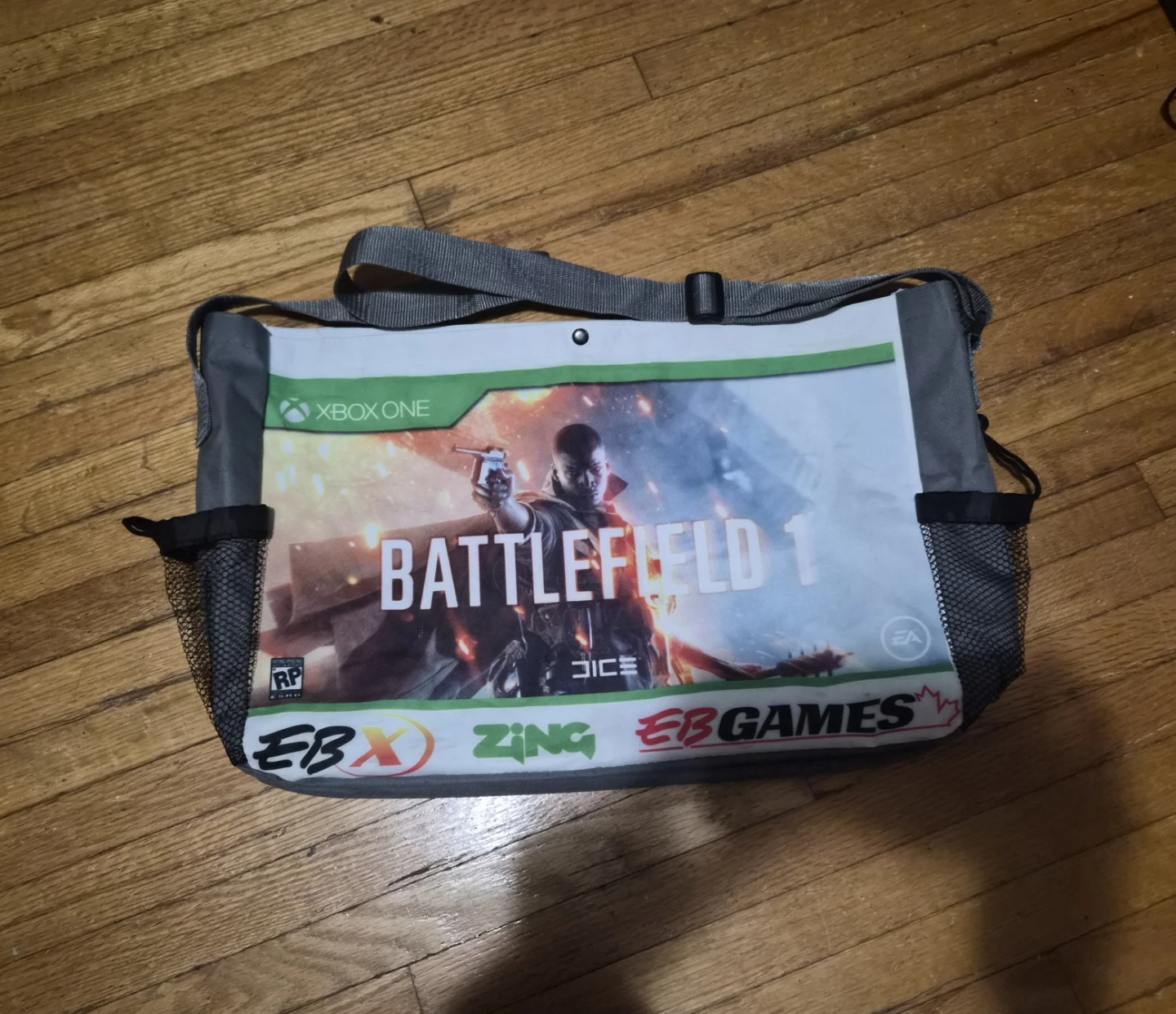 Xbox One Gears of War 4 and Battlefield 1 Messenger Bag - photo 2