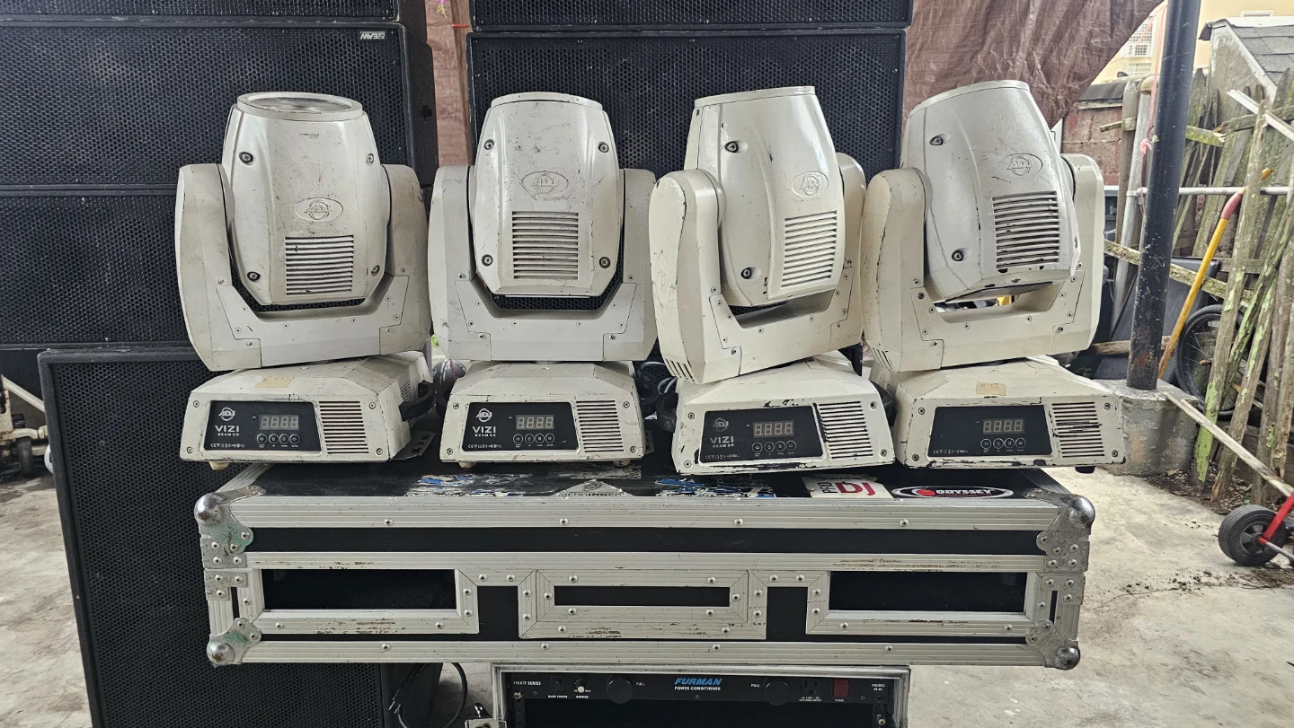 4x Chauvet DJ Vizi Beam LED Moving Heads & Odyssey Flight Case