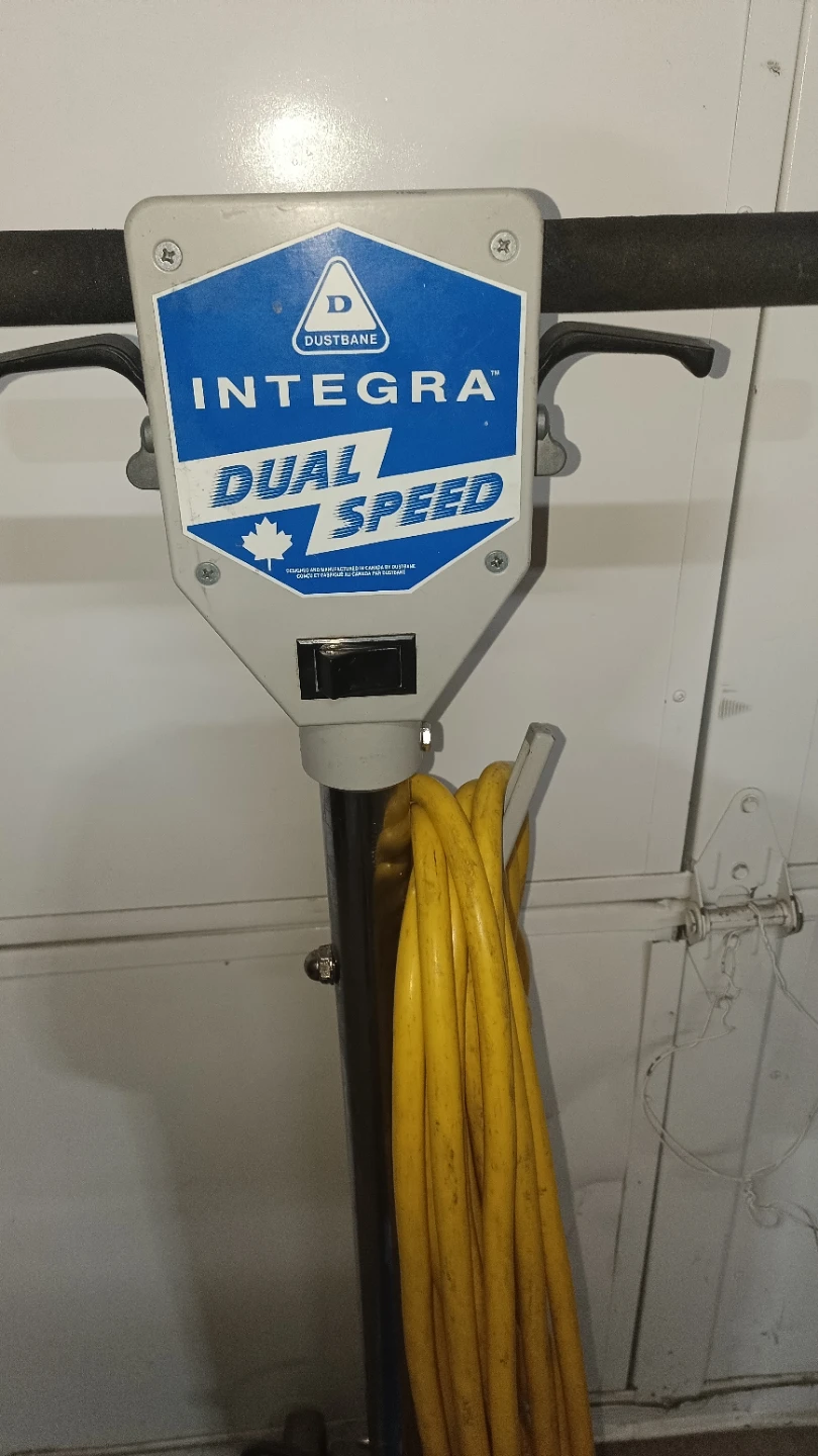 Dustbane Integra Dual Speed Floor Buffer - photo 2