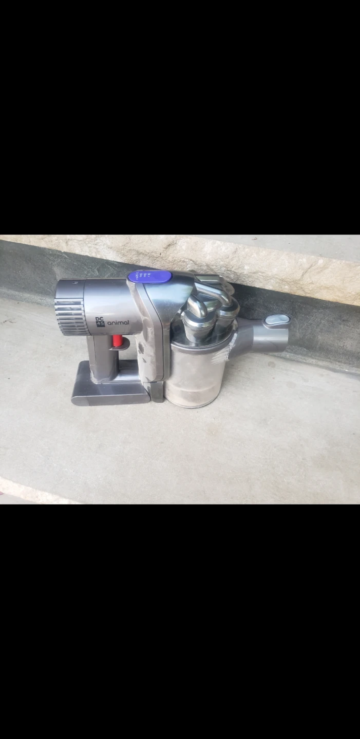Dyson DC Animal Cordless Vacuum Cleaner