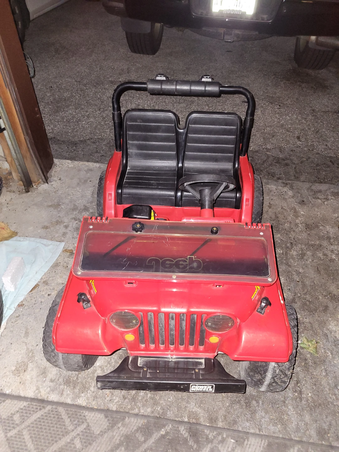 Power wheels 4×4 red jeep - photo 2