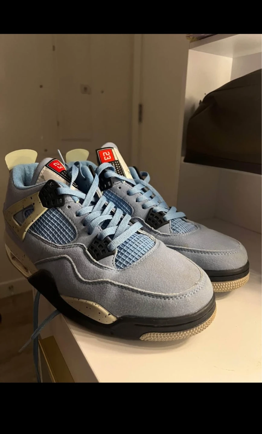 Air Jordan 4 "University Blue" Sneakers - photo 2