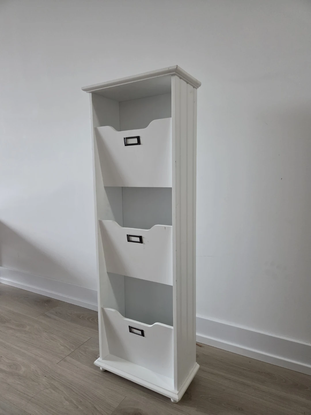 White 3-Tier Shelving Unit - photo 3