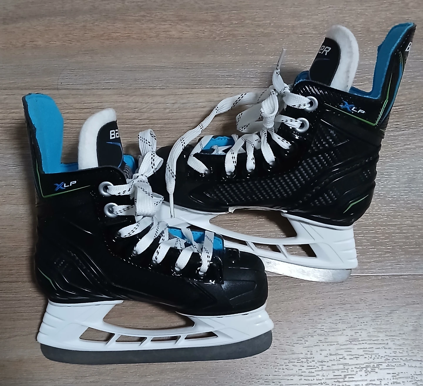 BAUER Kids Ice Skates (Y9)
