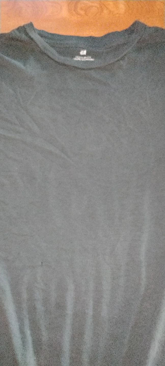 H&M Crew Neck T-Shirt - photo 2