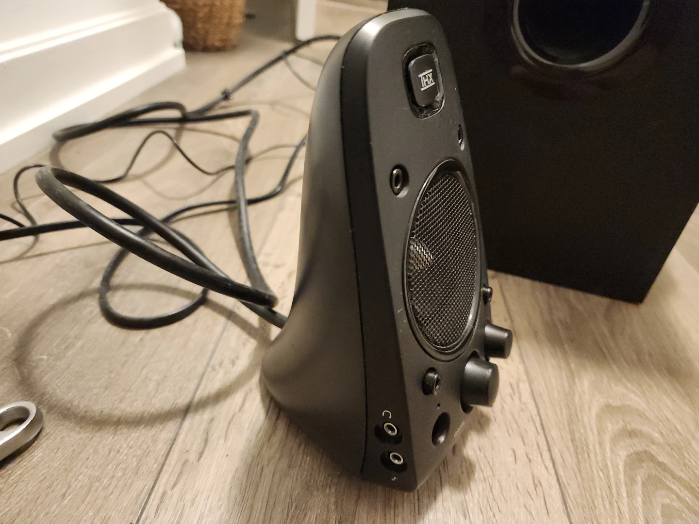 Logitech Z623 THX 2.1 Speakers – As-Is / Parts - photo 2