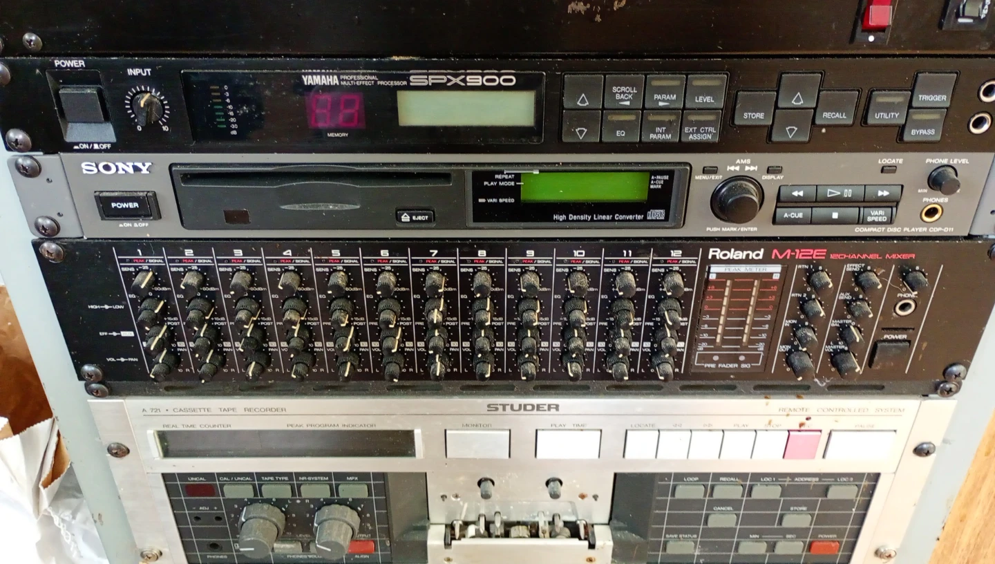 Audio equipment for sale - photo 3