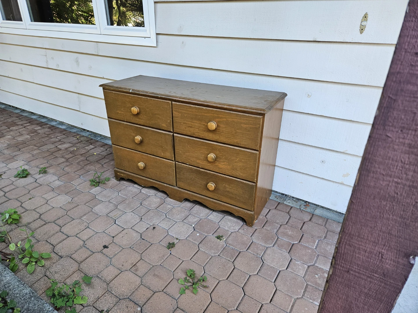 Free 6 Drawer Wood Dresser