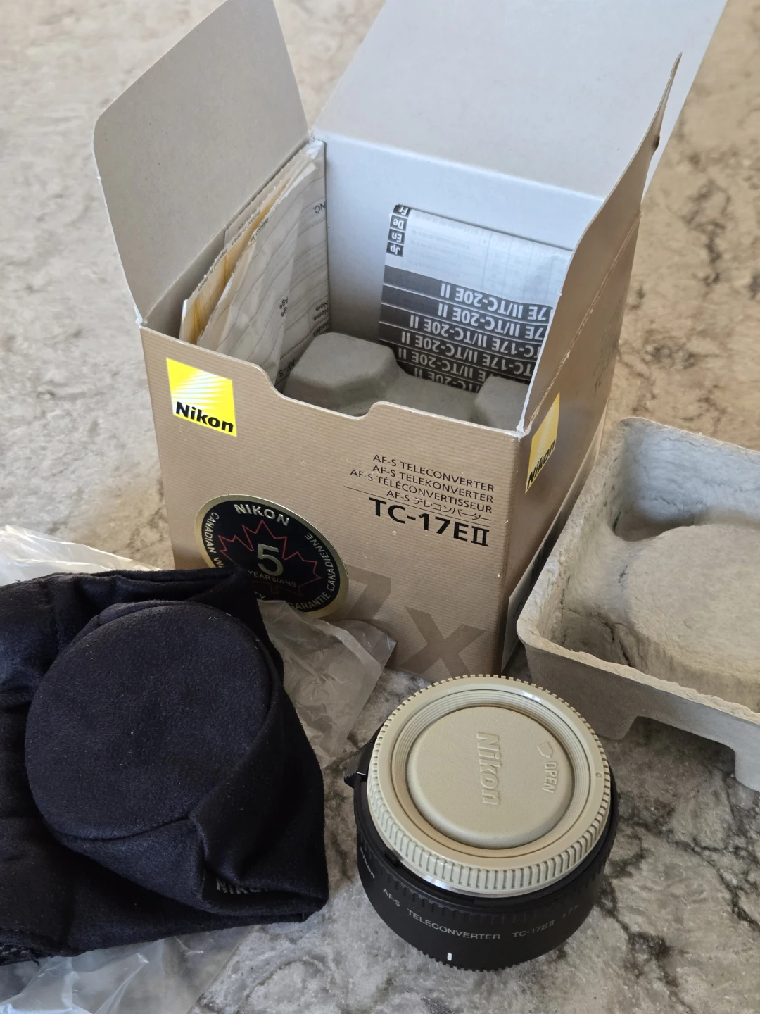 Nikon AF-S TC-17EII Teleconverter 1.7x - photo 5