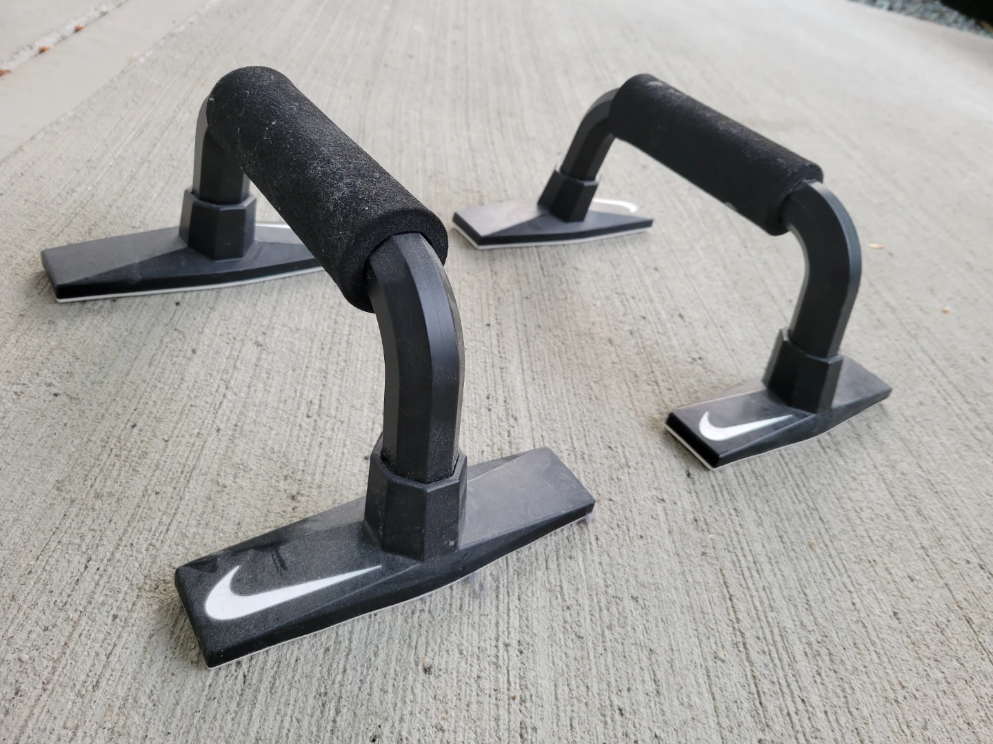 Nike Push-Up Bars (Push-Up Grips).