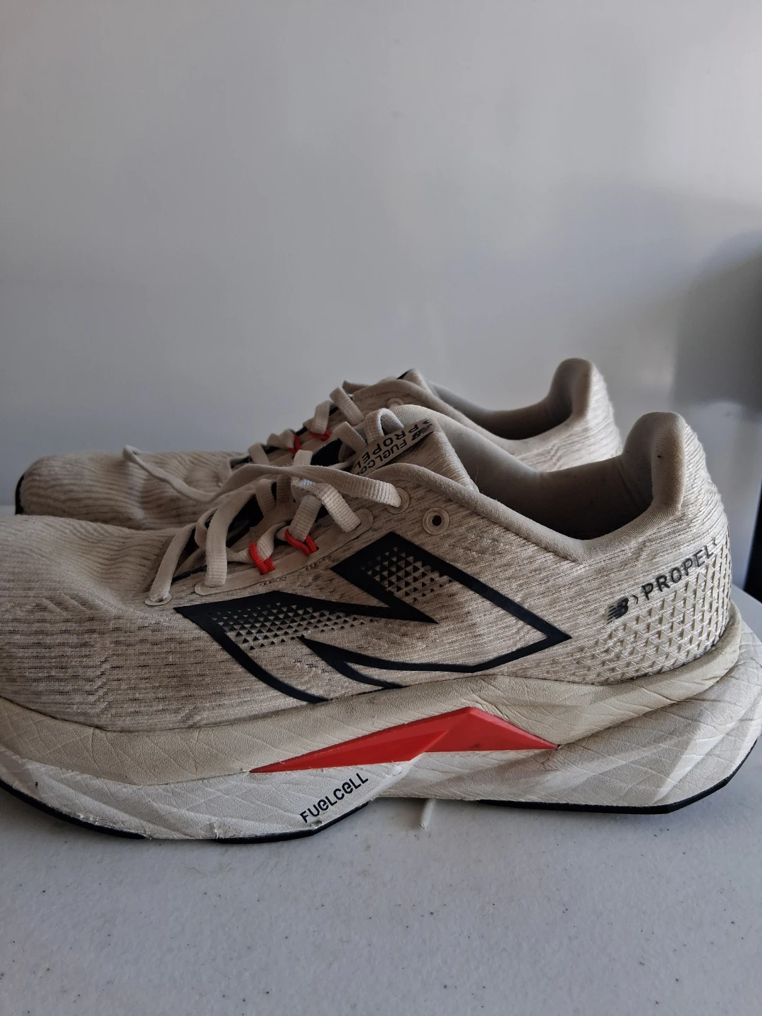 New Balance FuelCell Propel Running Shoes size 9.5