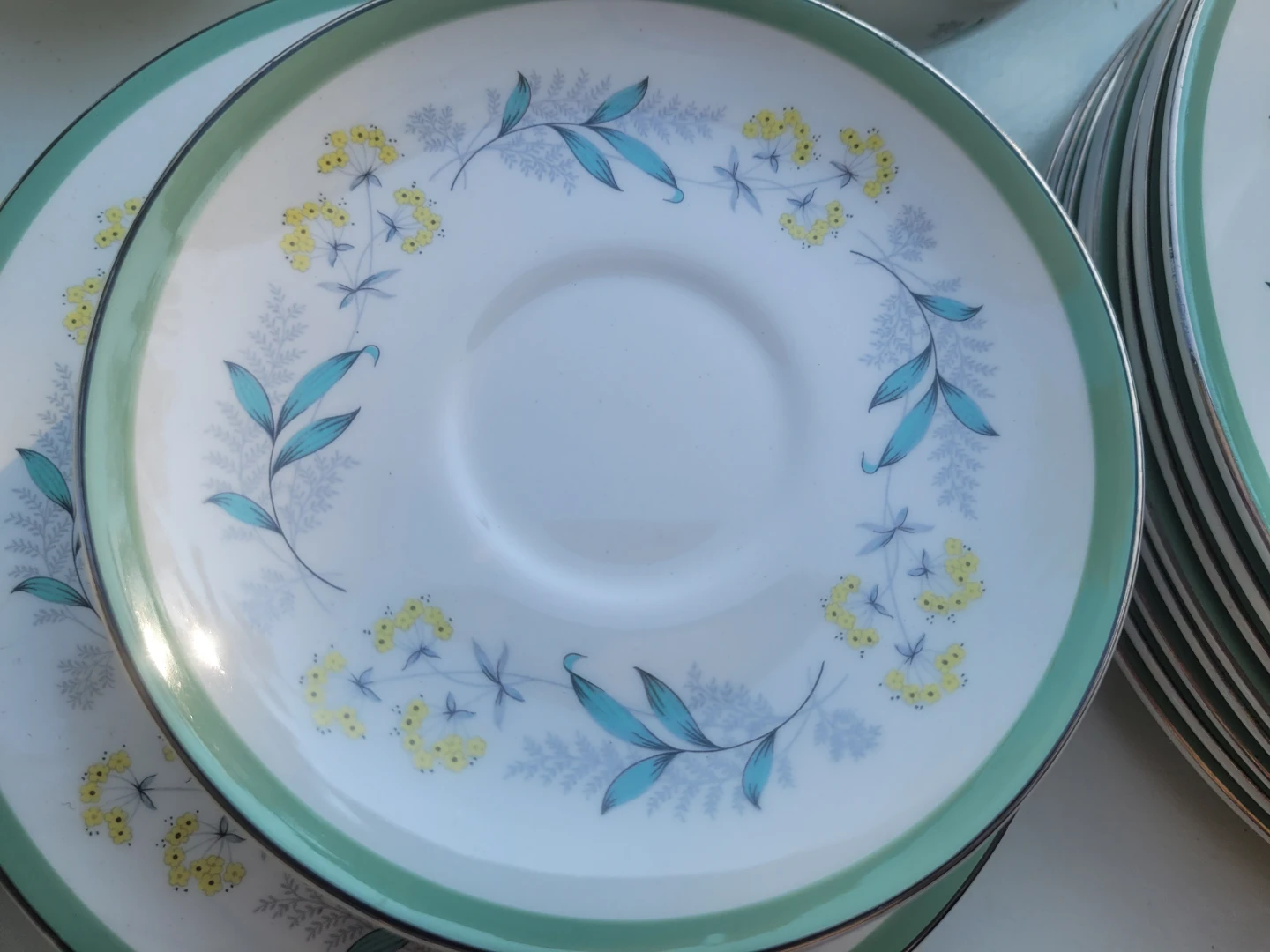 Snow-white Johnson bros dishes - photo 2