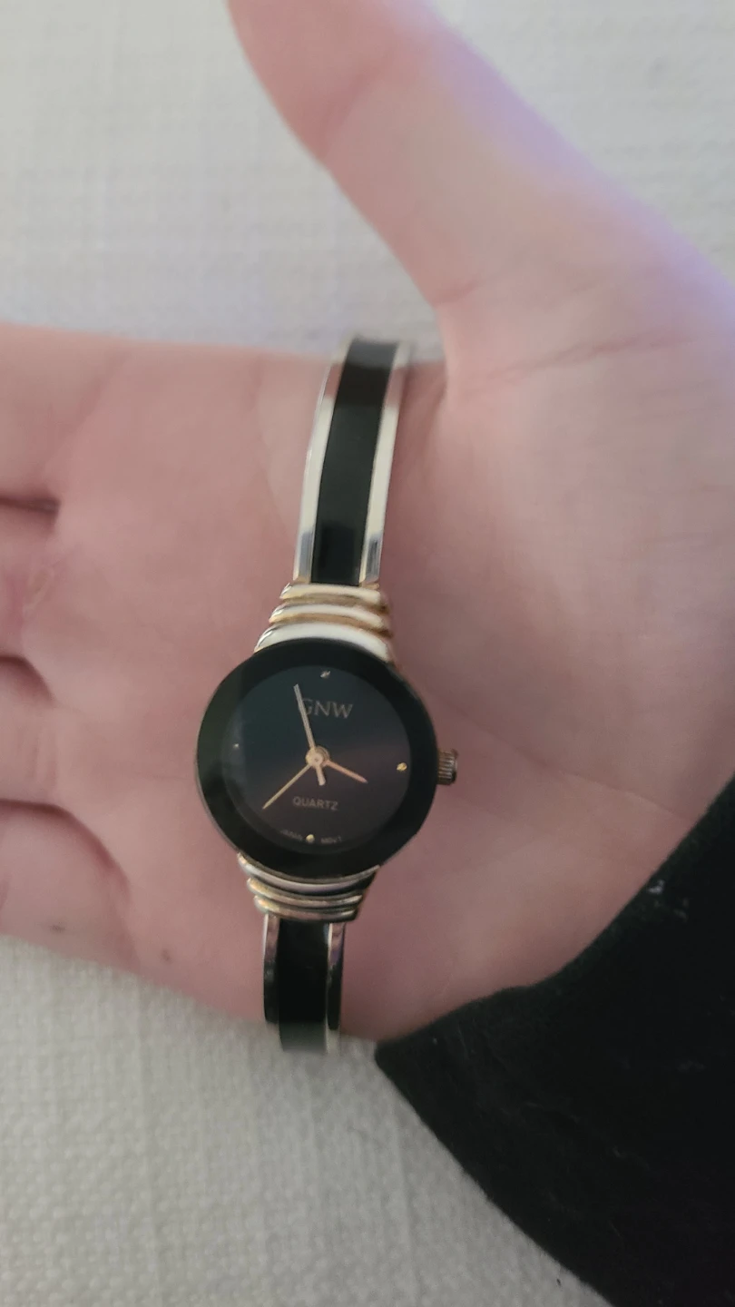 GNW Quartz Women's Watch