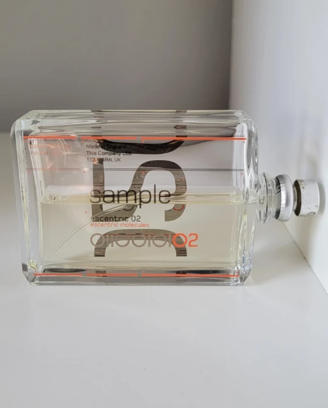Escentric Molecules Molecule 02 Eau de Toilette Sample