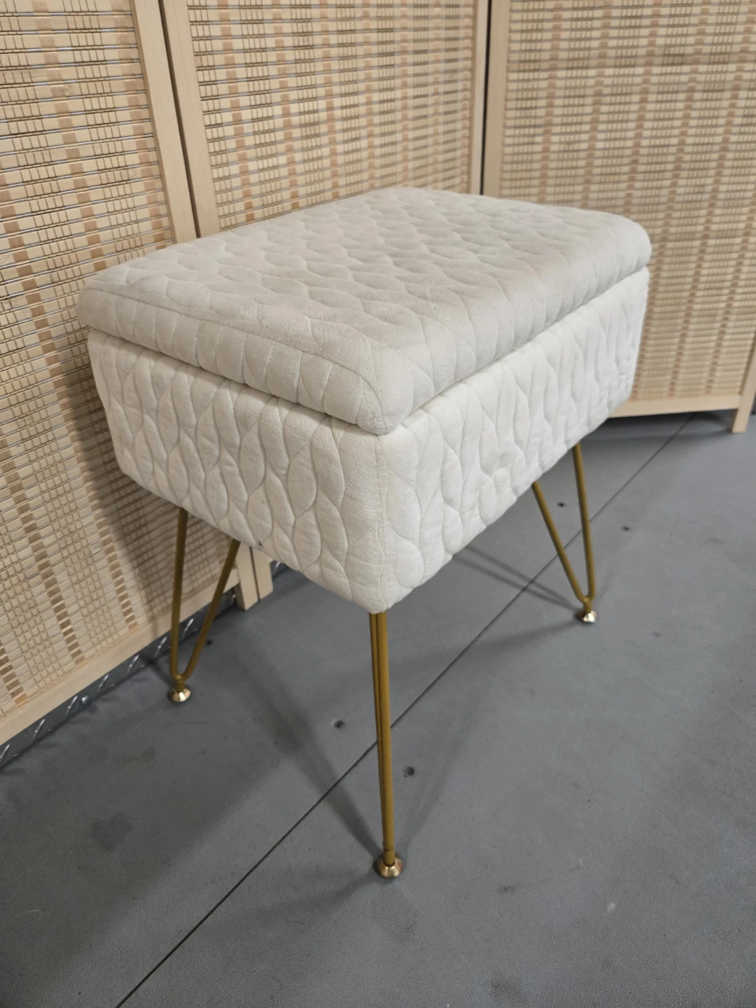 Quilted Storage Ottoman with Gold Hairpin Legs - photo 5