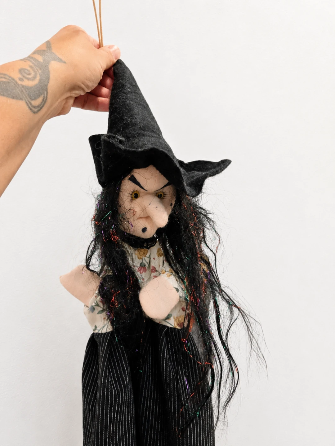 Hand Puppet Witch Doll - photo 2