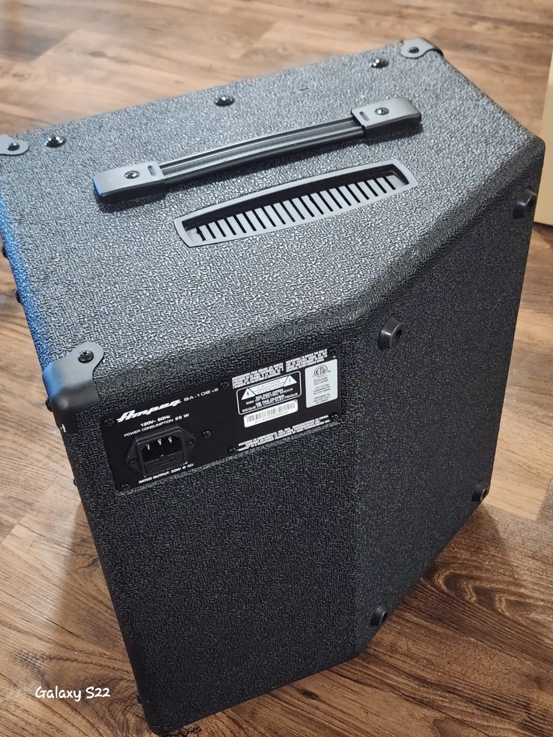 BA-108 20W 8 Inch Bass Combo Amp - photo 3
