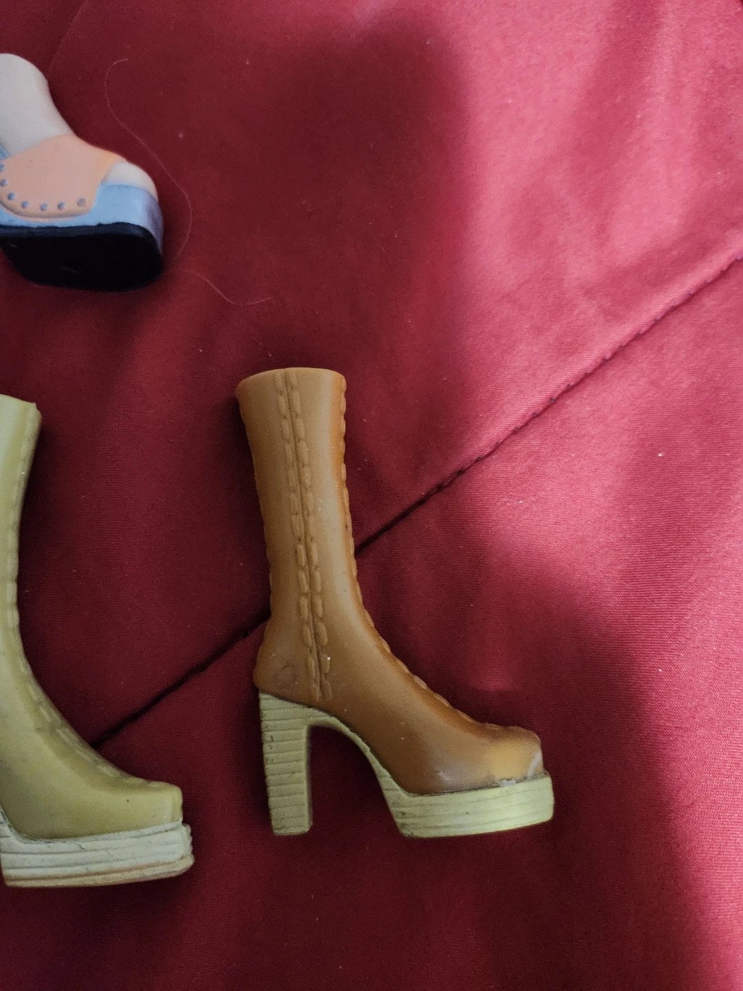 $5 each right replacement bratz doll shoes - photo 4