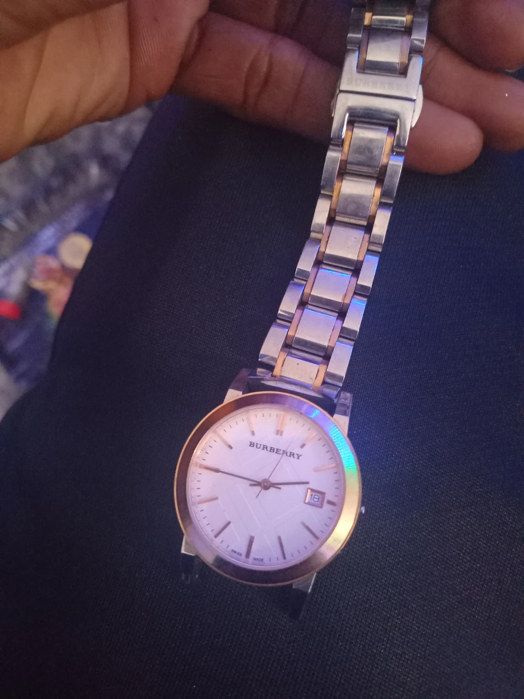 Men's Burberry watch read description - photo 4