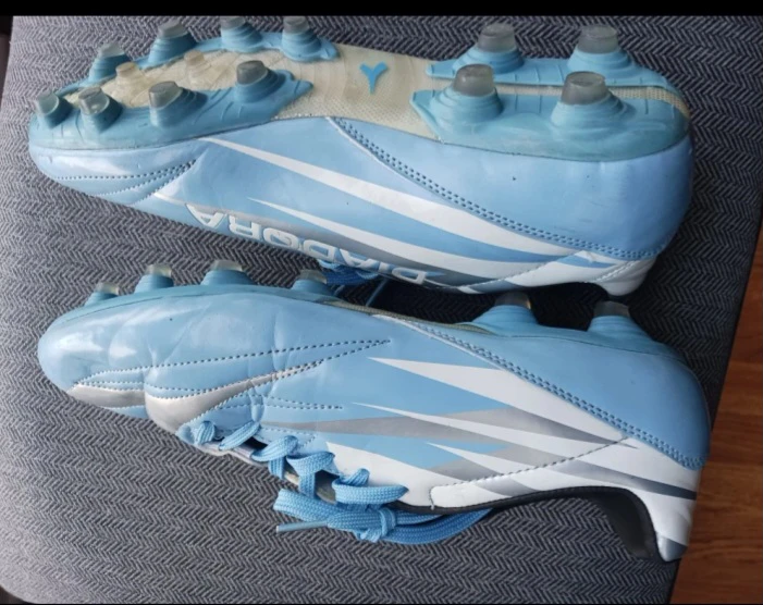 Diadora light blue soccer cleats - photo 3