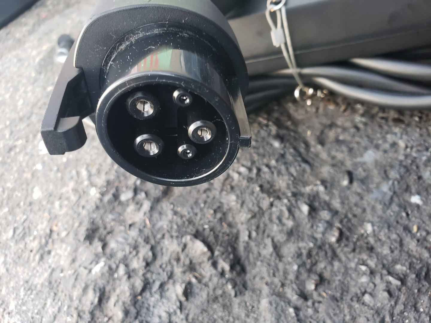 Mitsubishi ev charging cable - photo 2