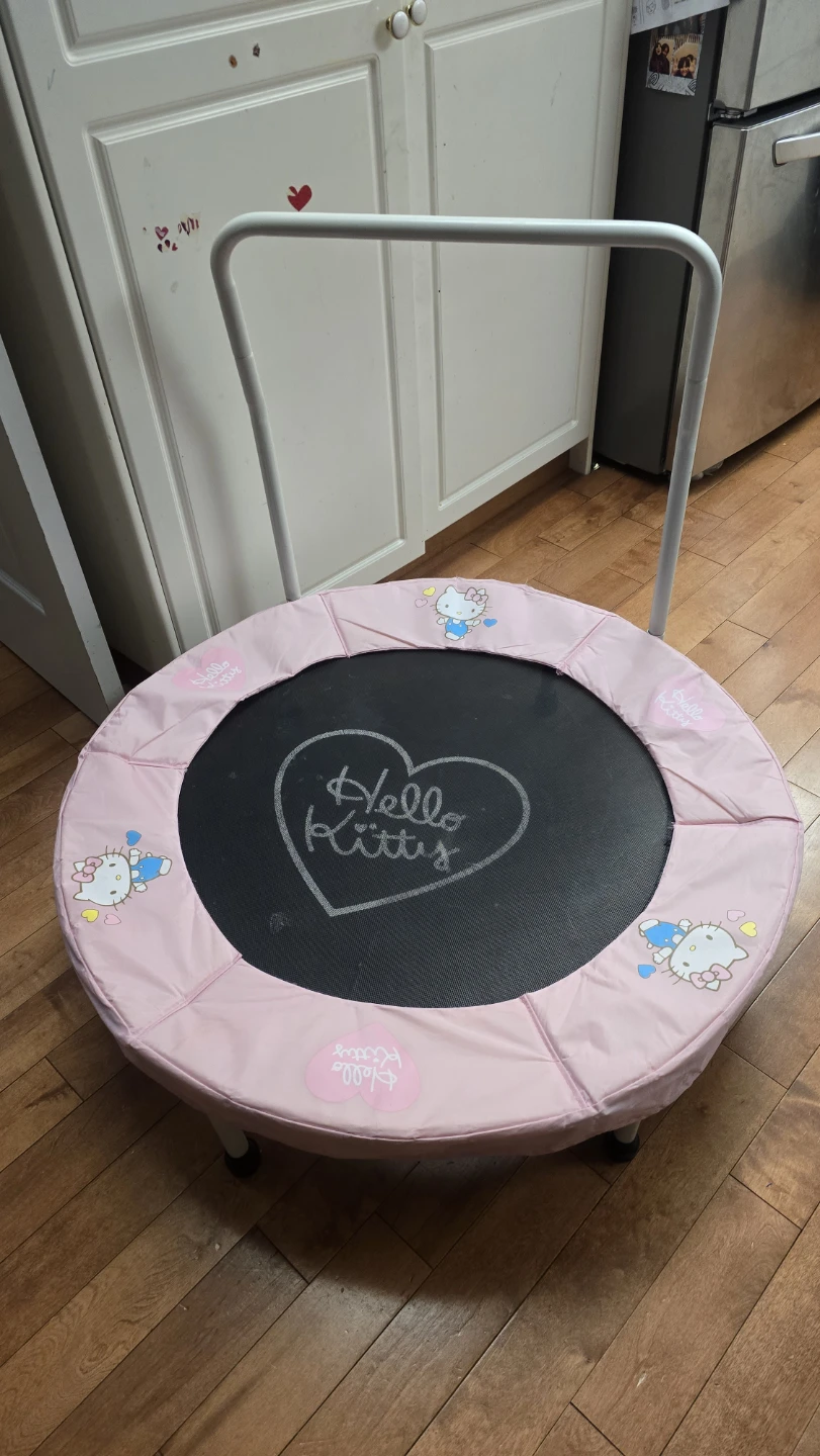 Hello Kitty Toddler Trampoline - photo 4