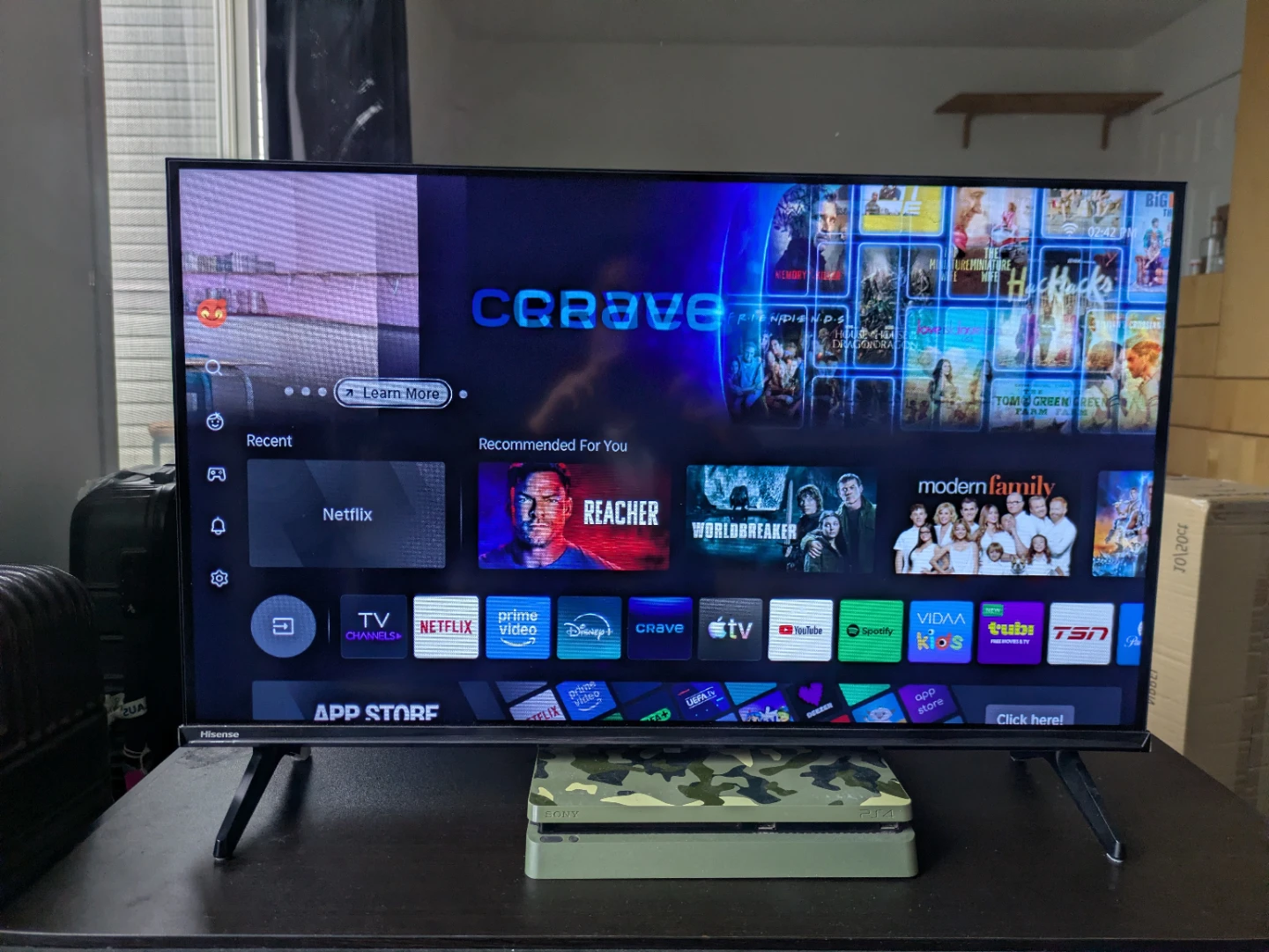 Hisense 32-inch Smart TV (NEW Purchased June 3rd 2026) - photo 5