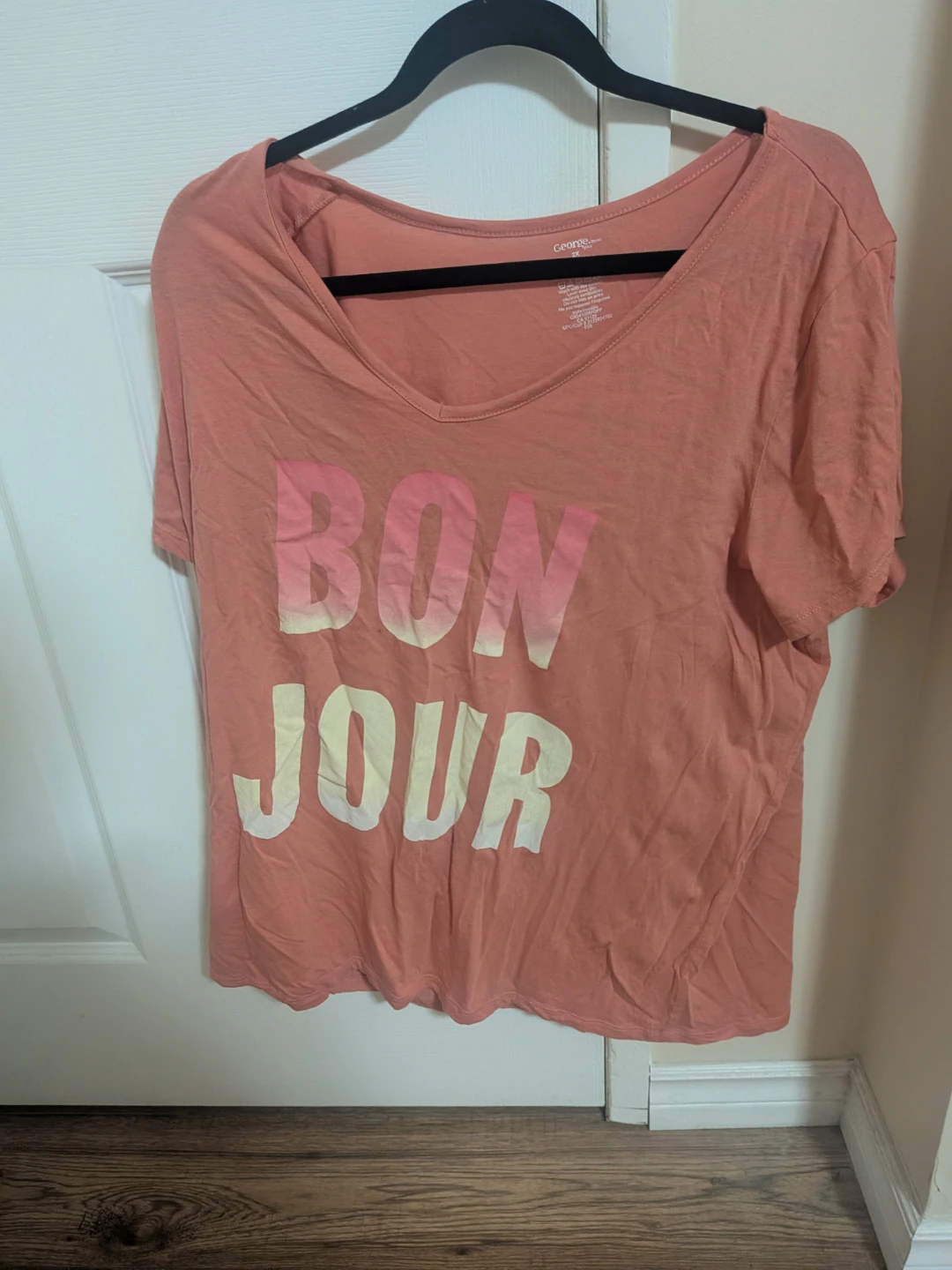 short-sleeve graphic t-shirt pick up in St Albert - photo 2