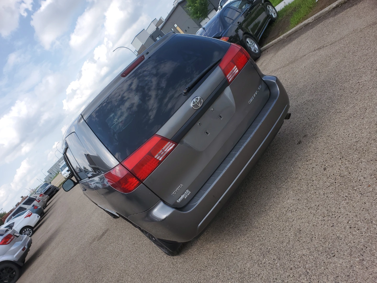 2004 Toyota Sienna CE Minivan - photo 4