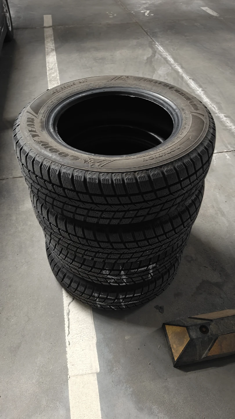 Goodyear Winter Tires 195/65 R15  91T- Set of 4 - photo 4