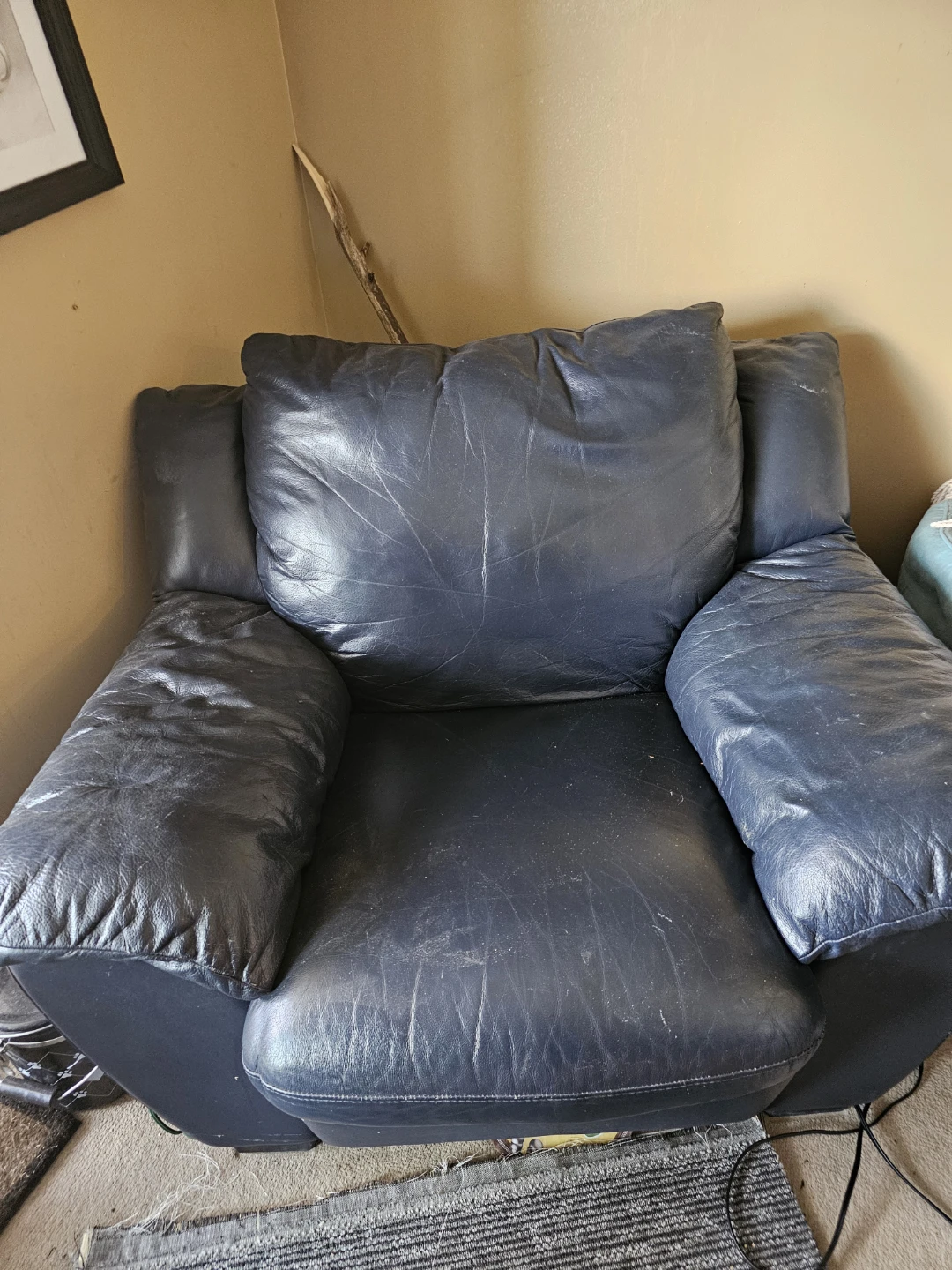 Dark Blue Leather Armchair - photo 2