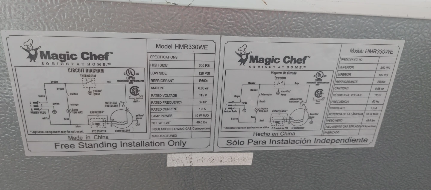 Magic Chef HMR330WE Mini Fridge - photo 3