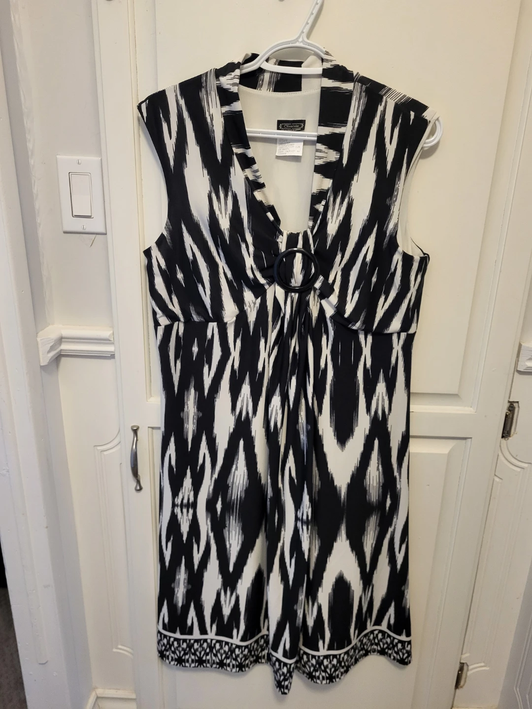 Women's Black and White Print Dress