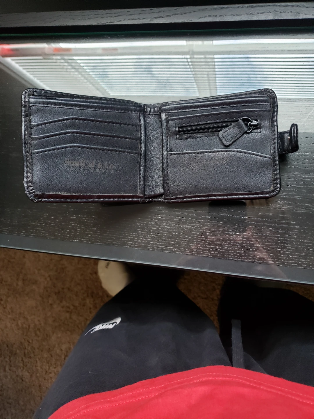 Black Leather Bi-fold Wallet with Zipper Pocket