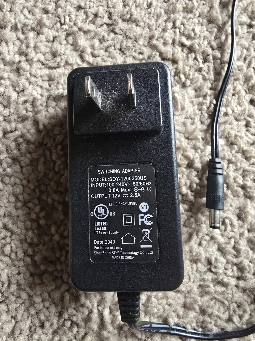Switching Adapter 12V 2.5A - photo 2