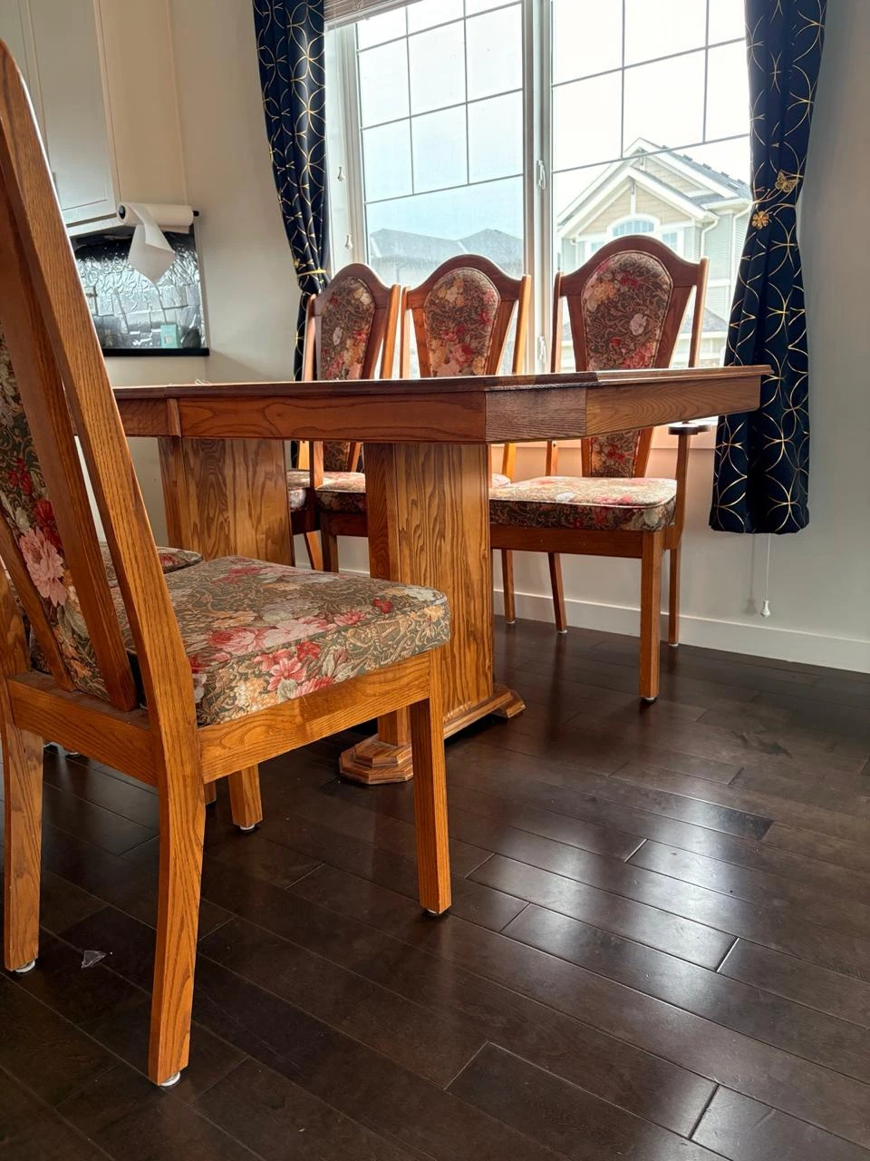 Solid Wood Extendible Dining Set - photo 4