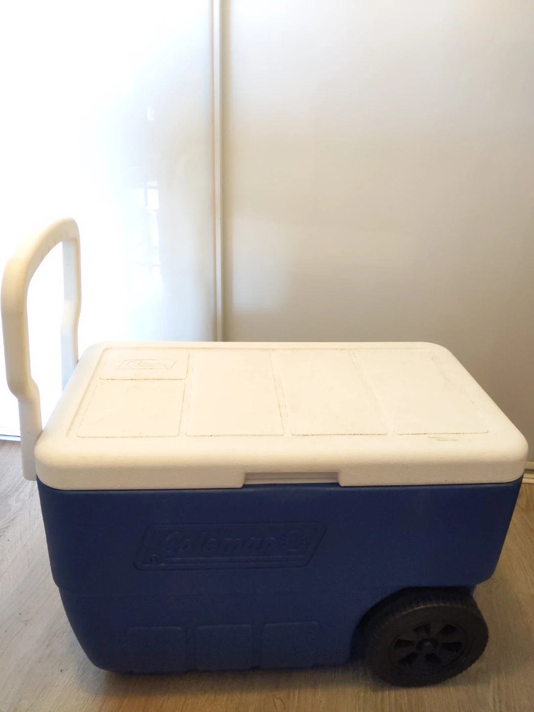 Coleman Wheeled Cooler, 50-qt