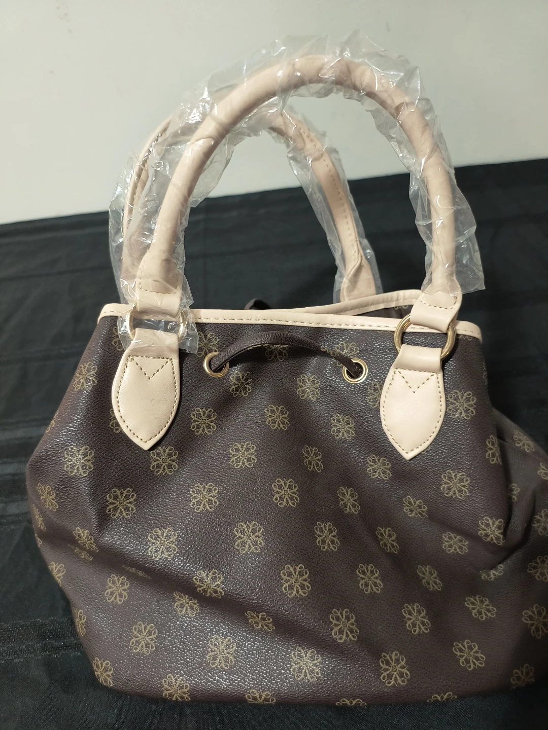 AVON Signature Collection Tote Bag - photo 3