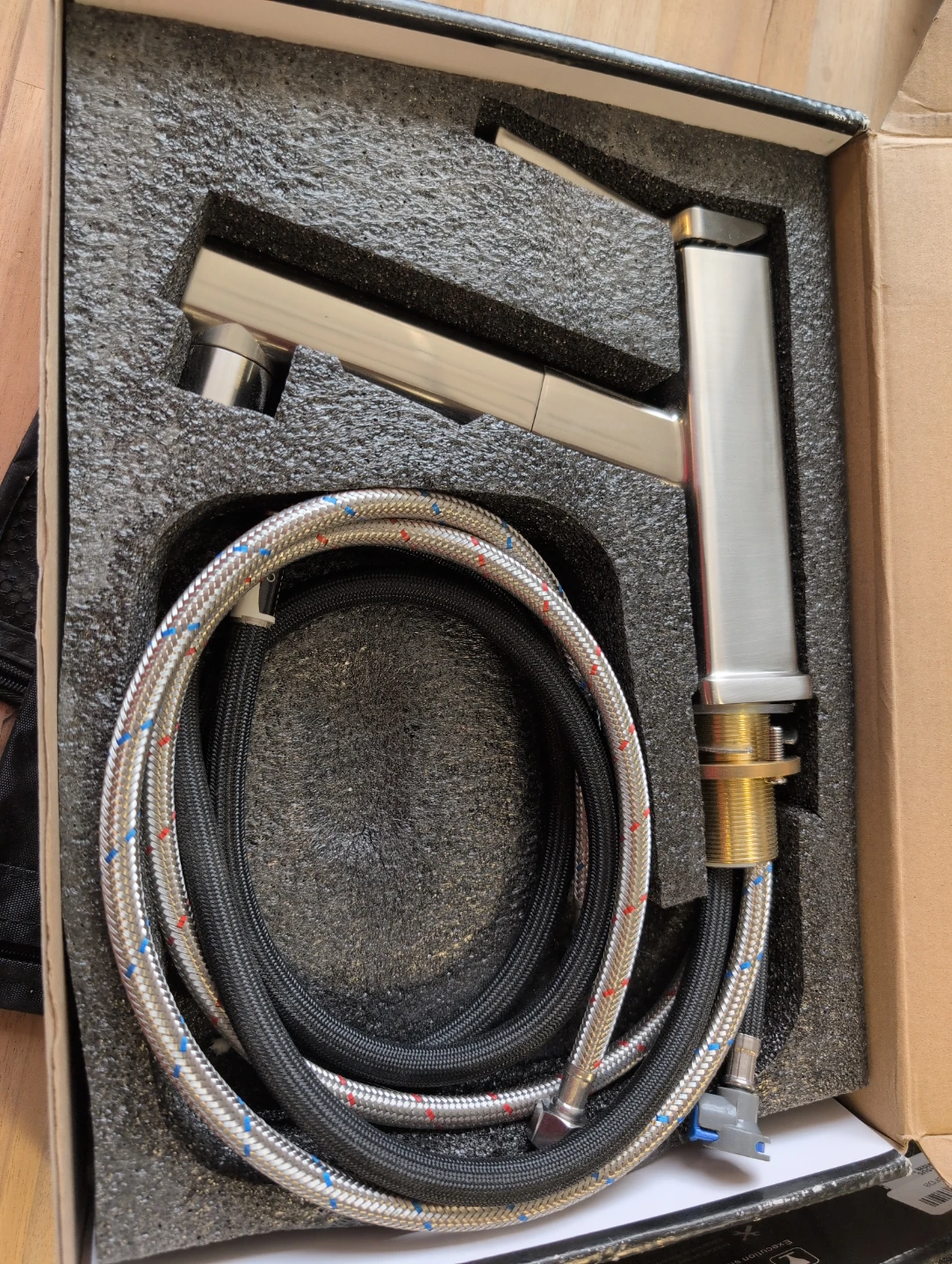 Bathroom Faucet with Pull-out Sprayer