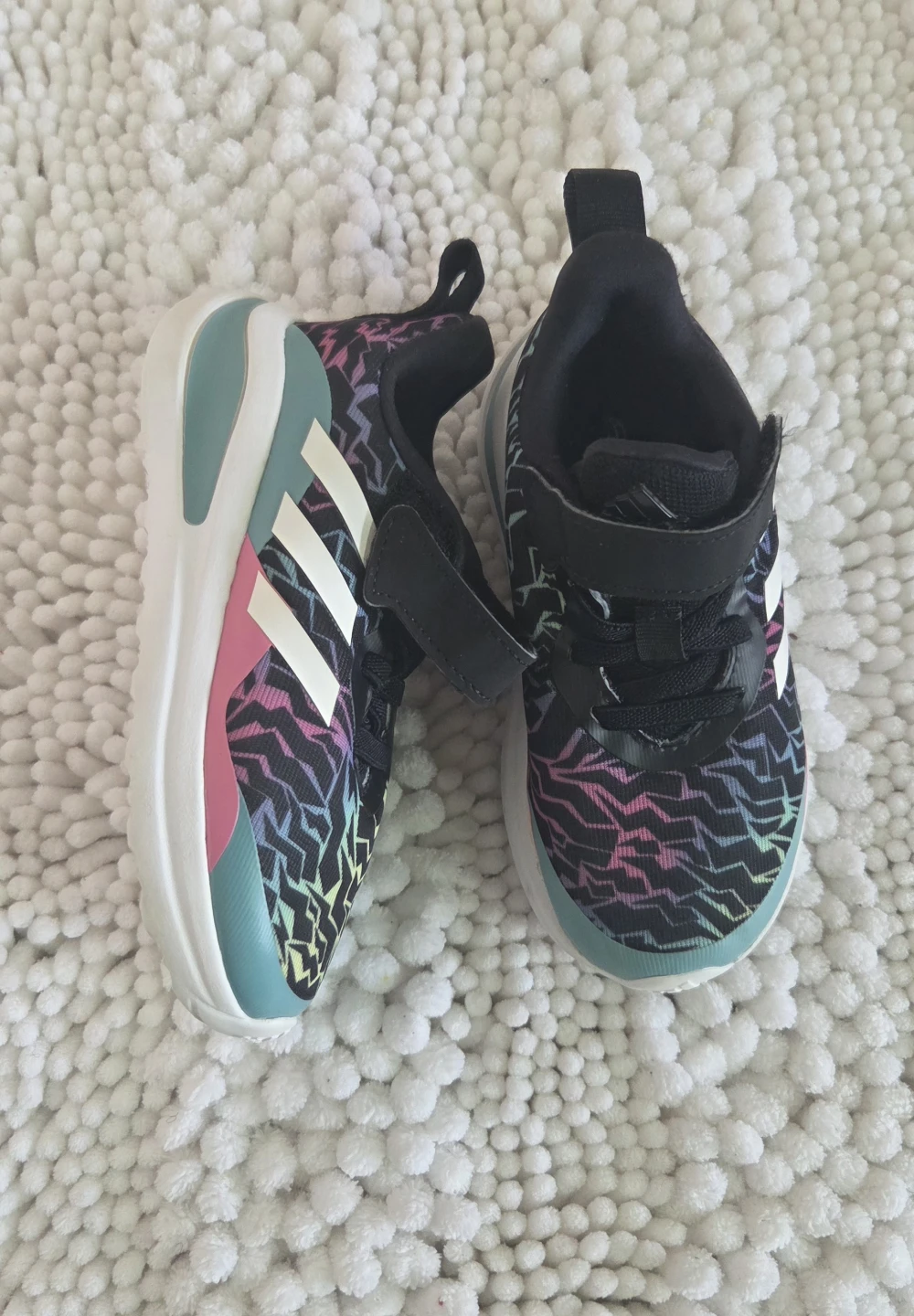 Adidas Toddler Running Shoes - photo 2
