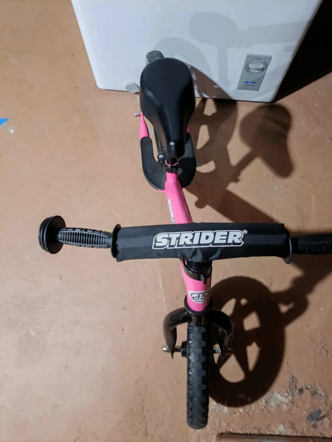 Pink Strider Balance Bike - photo 2