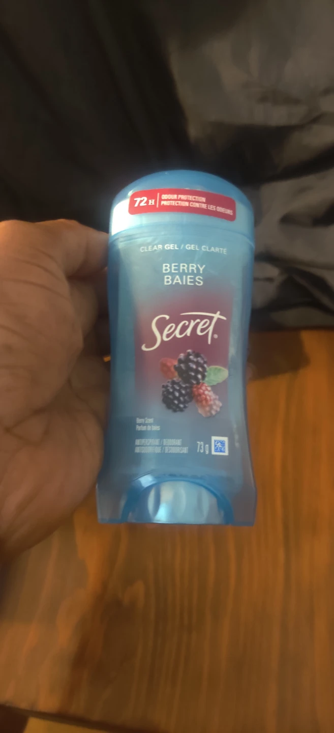 Secret Deodorant - Berry Scent - 3 Pack - photo 3