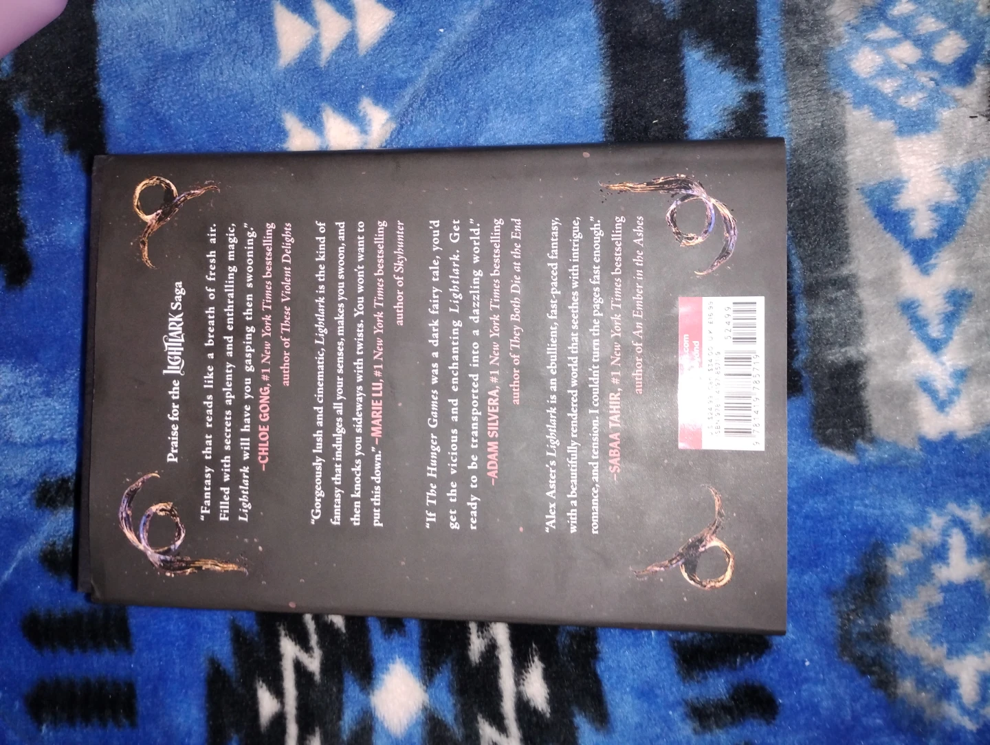 Crescendo (The Lightlark Saga) by Alex Aster - photo 2