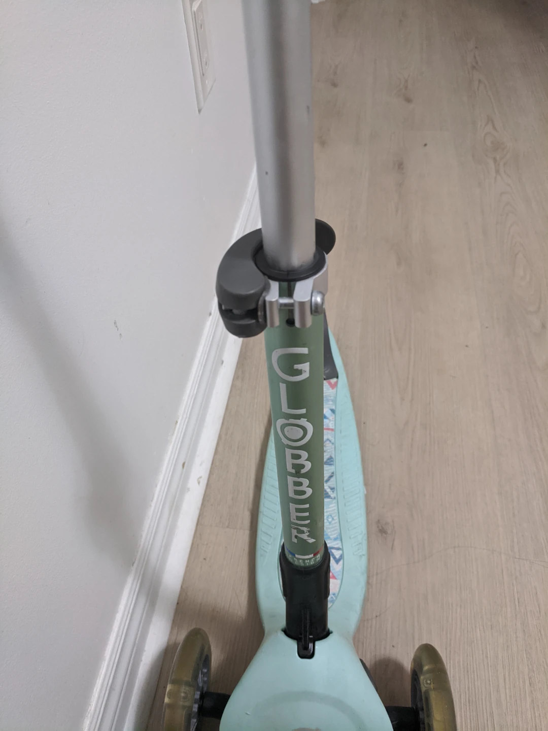 Globber 3-Wheel Scooter - photo 4