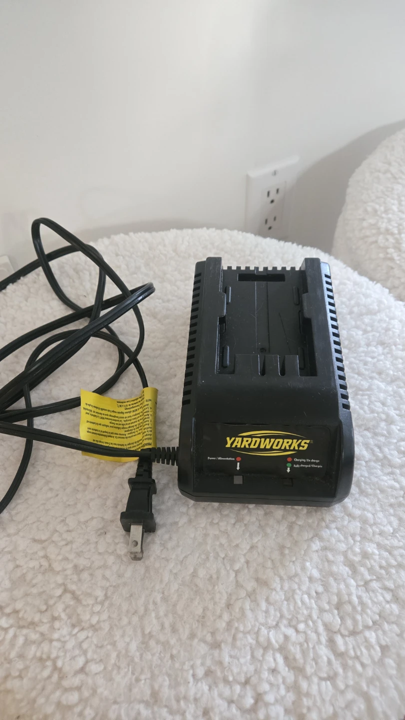 Yardworks Battery Charger